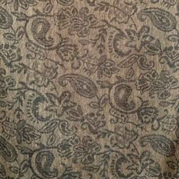 Unisex Shawl Scarf in Thin Wool in Paisley & Floral Motifs 70"x30" - Picture 7 of 8